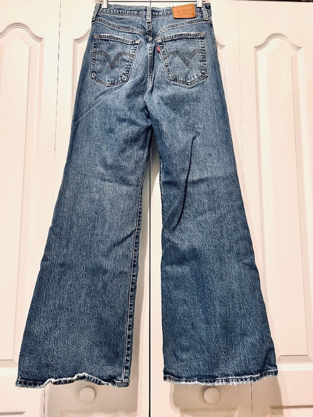 Levi's Premium San Francisco, Cal. Ribcage Bell Women's Distressed Jeans-Size 28 - Picture 10 of 13